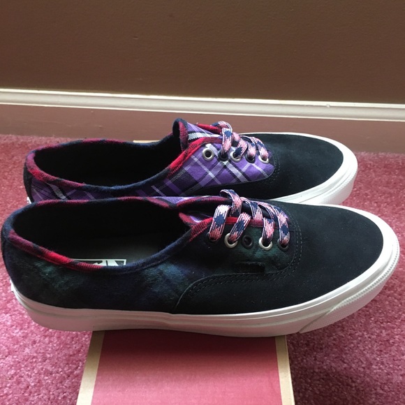 Brand new plaid vans (Anaheim Factory) Size 9.0 - Picture 2 of 6